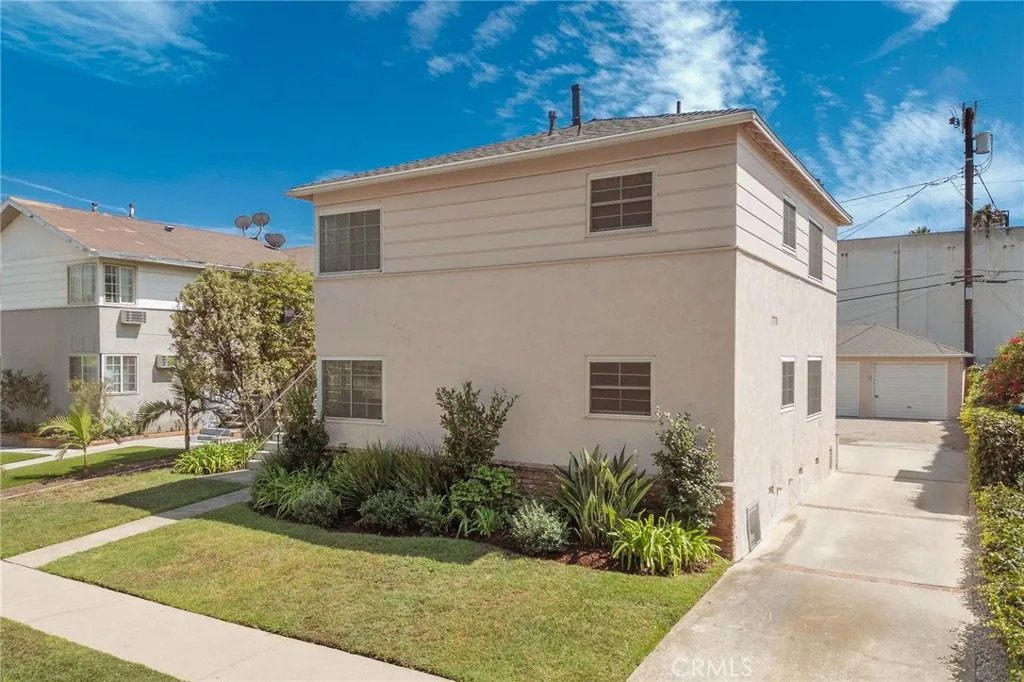 5734 Morley