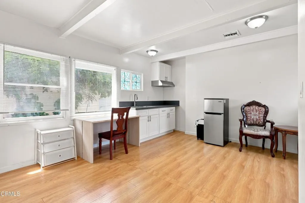 49_5936 encinita ave