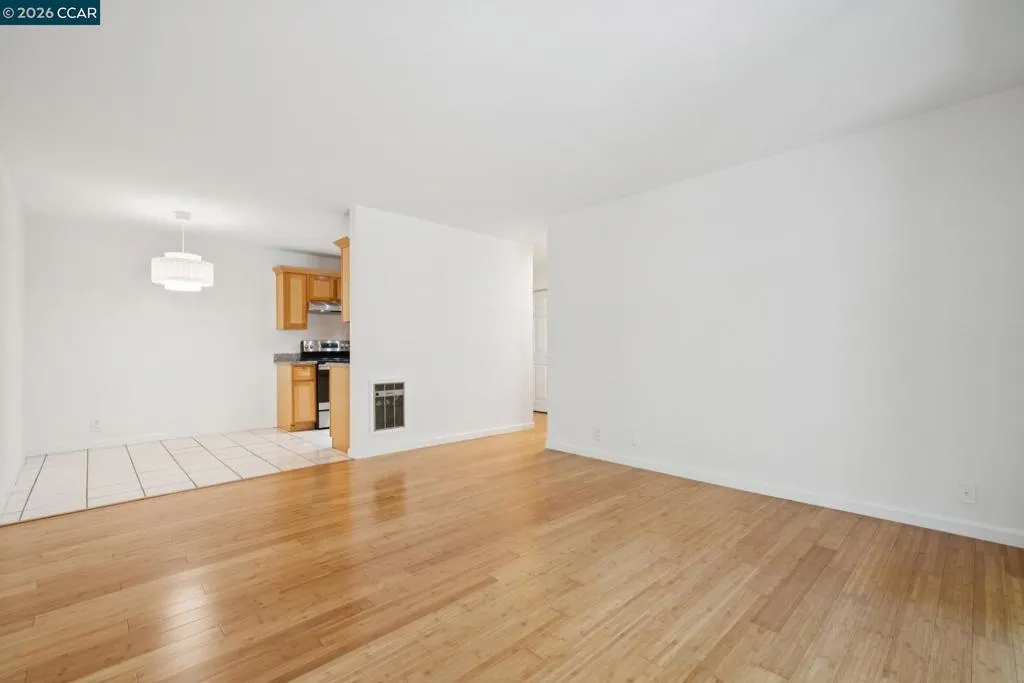 150 Pearl St 122, Oakland, California 94611 — photo 5