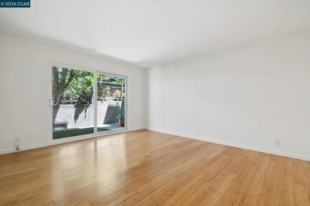 150 Pearl St 122, Oakland, California 94611 — photo 4