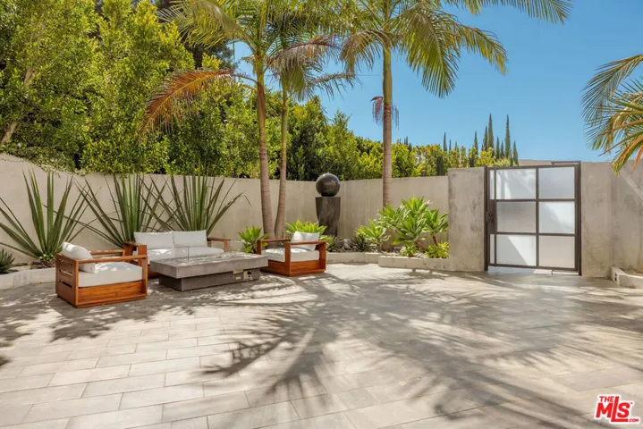 11955 Pinnacle Place, Beverly Hills, California 90210 — photo 4