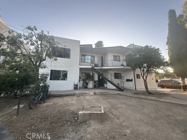 5210 Oakland