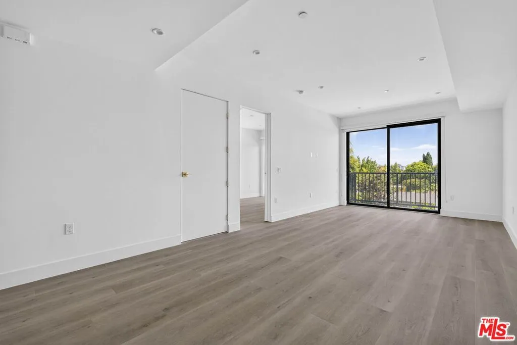 1808 Lincoln Blvd