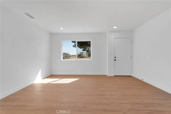 13634 Aster Road, Victorville, California 92392 — photo 4