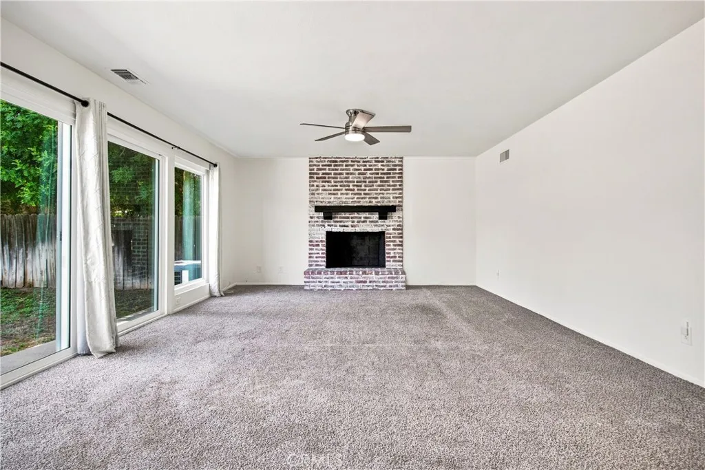 16451 Knapp St, North Hills, California 91343 — photo 5