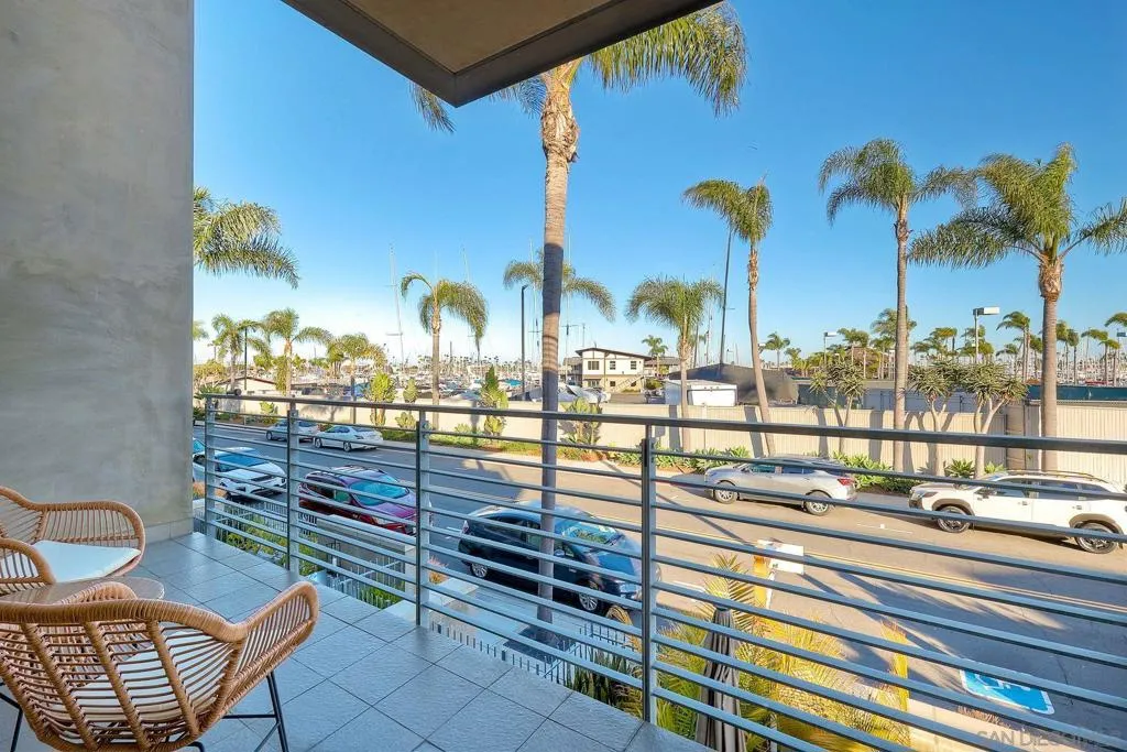 1052 Anchorage Ln, San Diego, California 92106 — photo 5