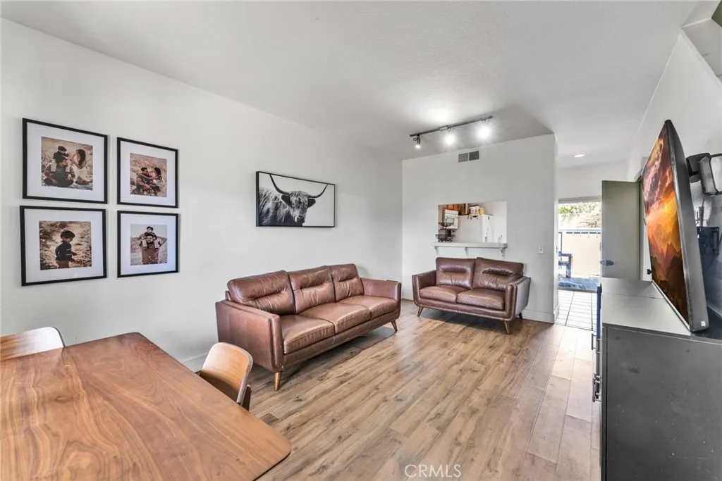 926 W Philadelphia K57