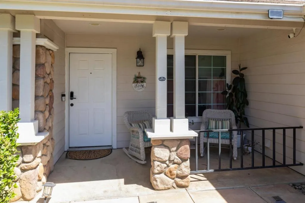 2671 Dennis Avenue, Clovis, California 93611 — photo 4