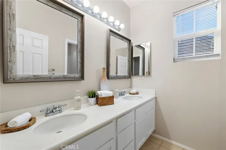 Upstairs bathroom