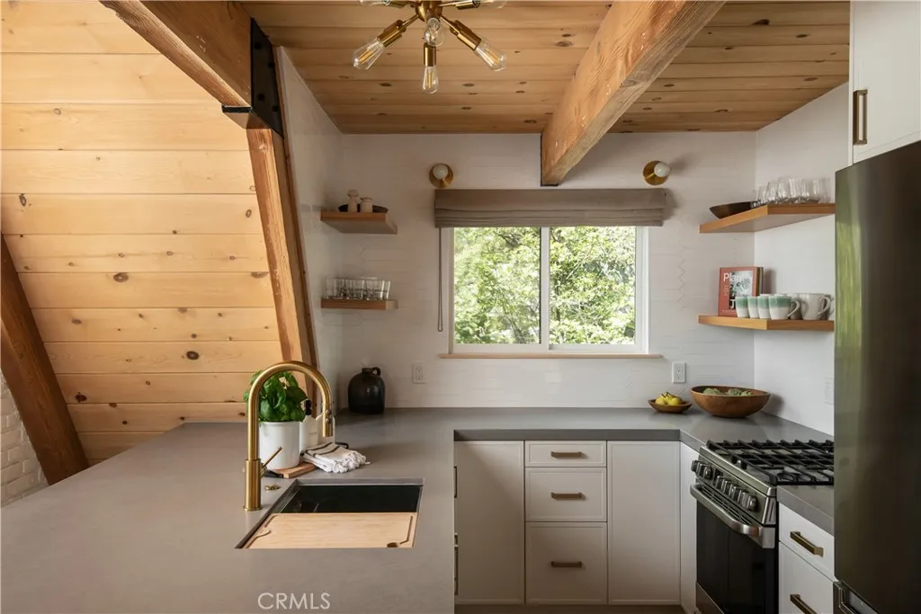 1340 Yosemite, Lake Arrowhead, California 92352 — photo 5