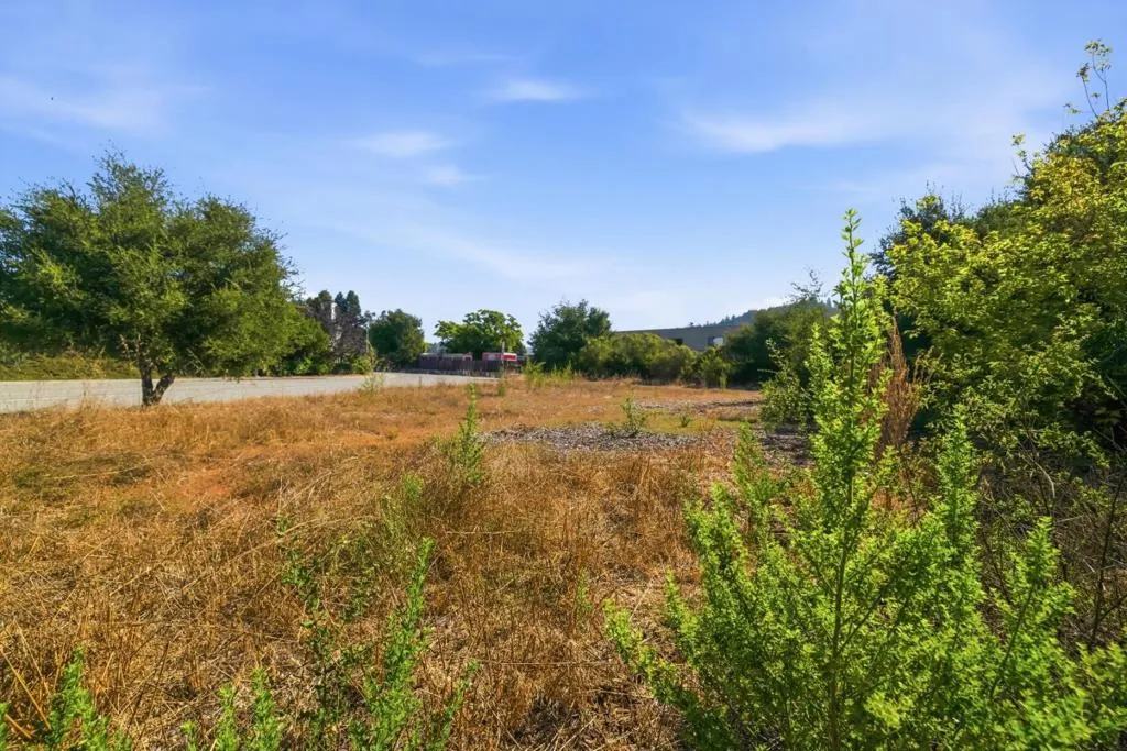 26 Skypark Dr