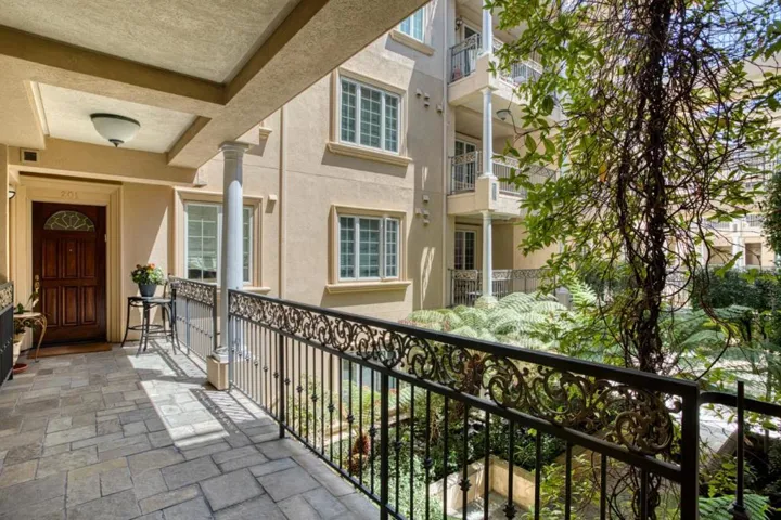 153 N San Mateo Drive 201, San Mateo, California 94401 — photo 4