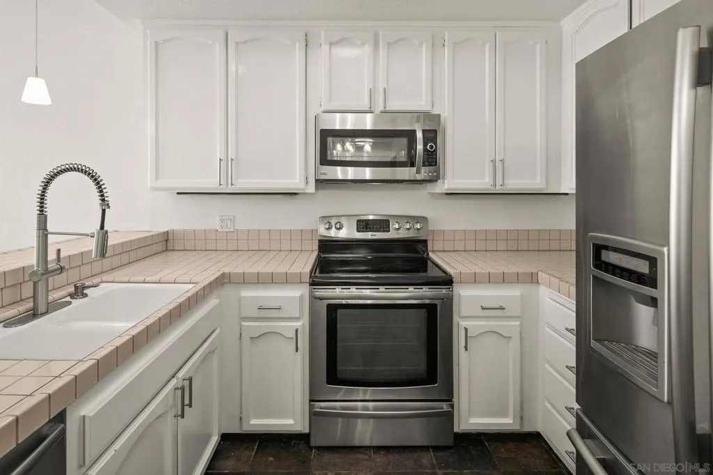 2445 Brant St 501, San Diego, California 92101 — photo 5