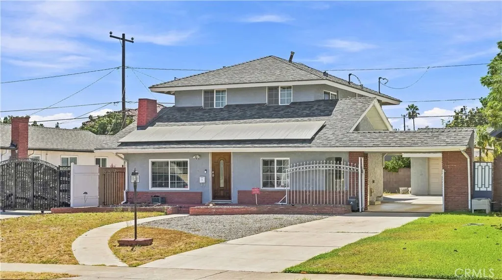 933 Montecito Dr