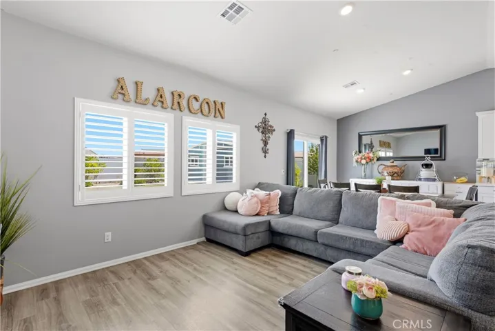 28414 Cats Claw Dr, Winchester, California 92596 — photo 5