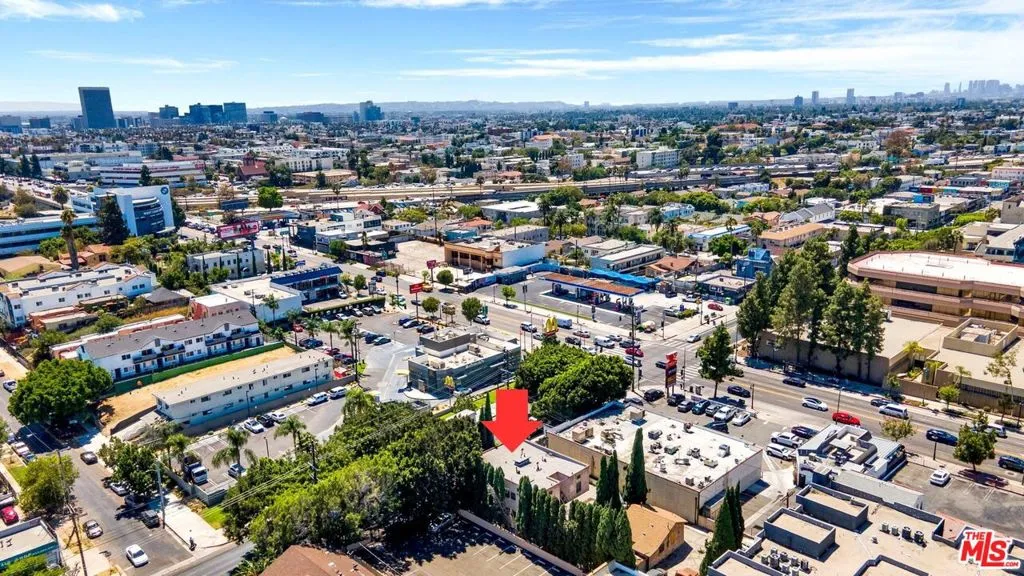 4149 Melrose Avenue, Los Angeles, California 90029 — photo 5
