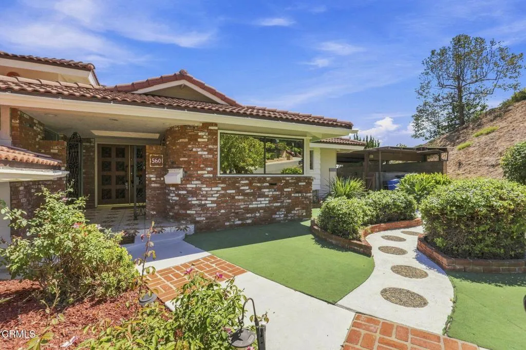 560 N 6th Street, Santa Paula, California 93060 — photo 5
