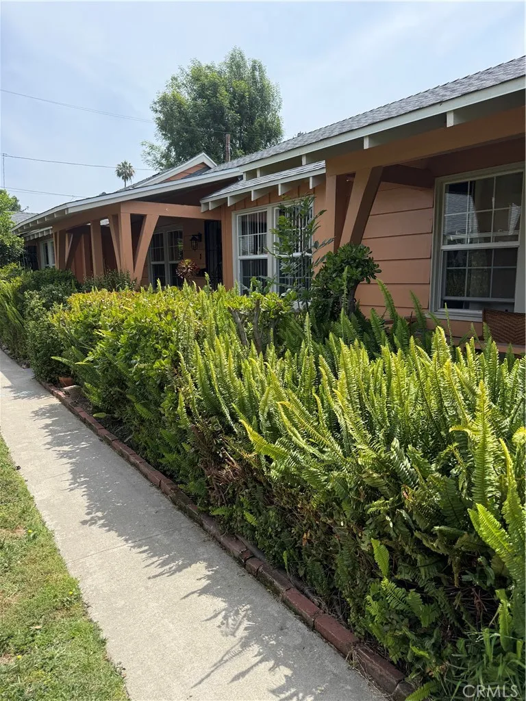 6030 Coldwater Canyon