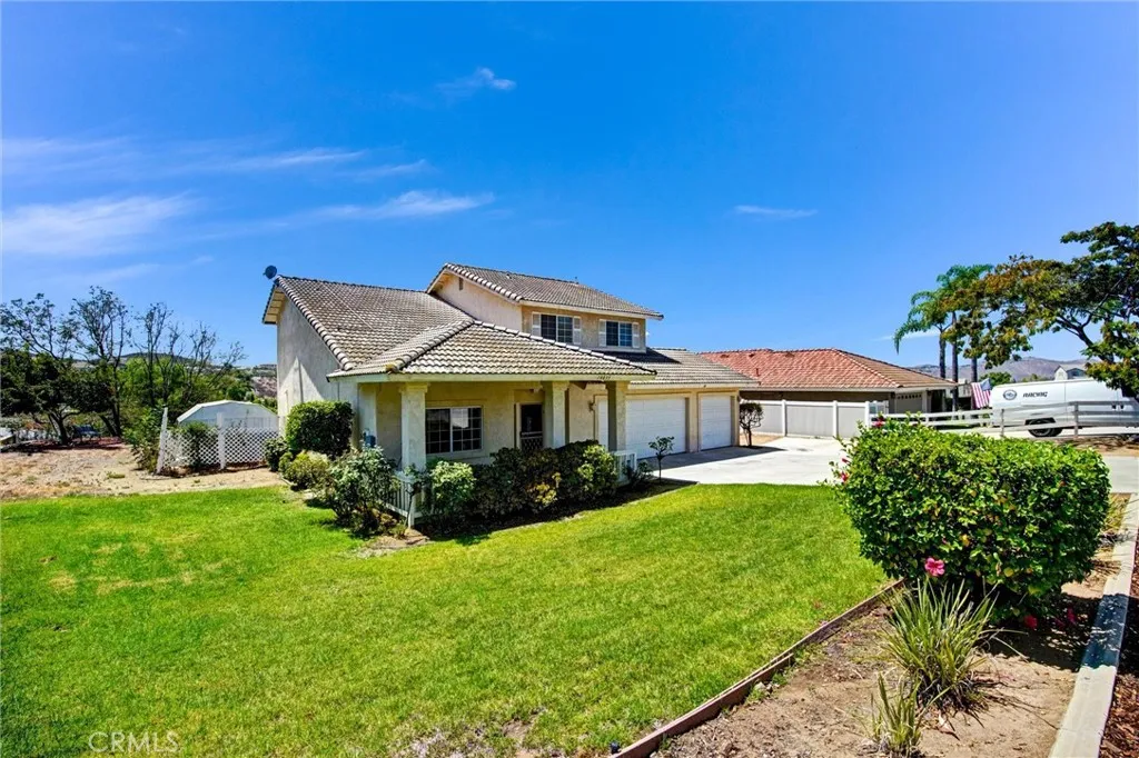 14035 Moonridge, Riverside, California 92503 — photo 5