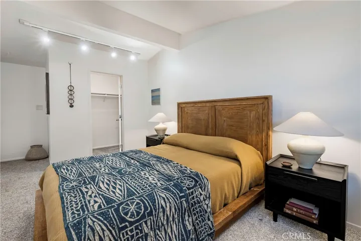 4th bedroom (with ensuite bathroom)