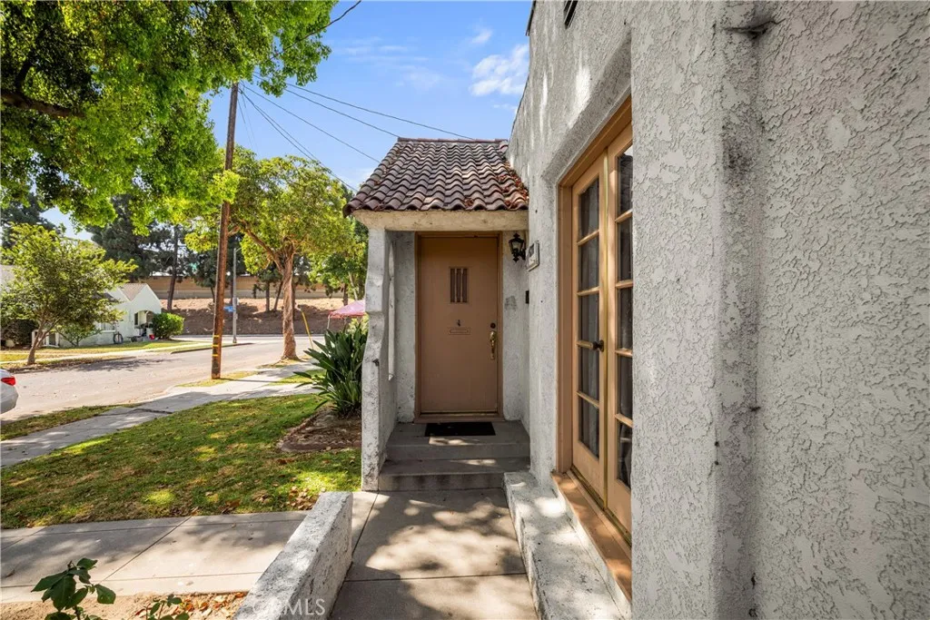 6771 California, Long Beach, California 90805 — photo 4