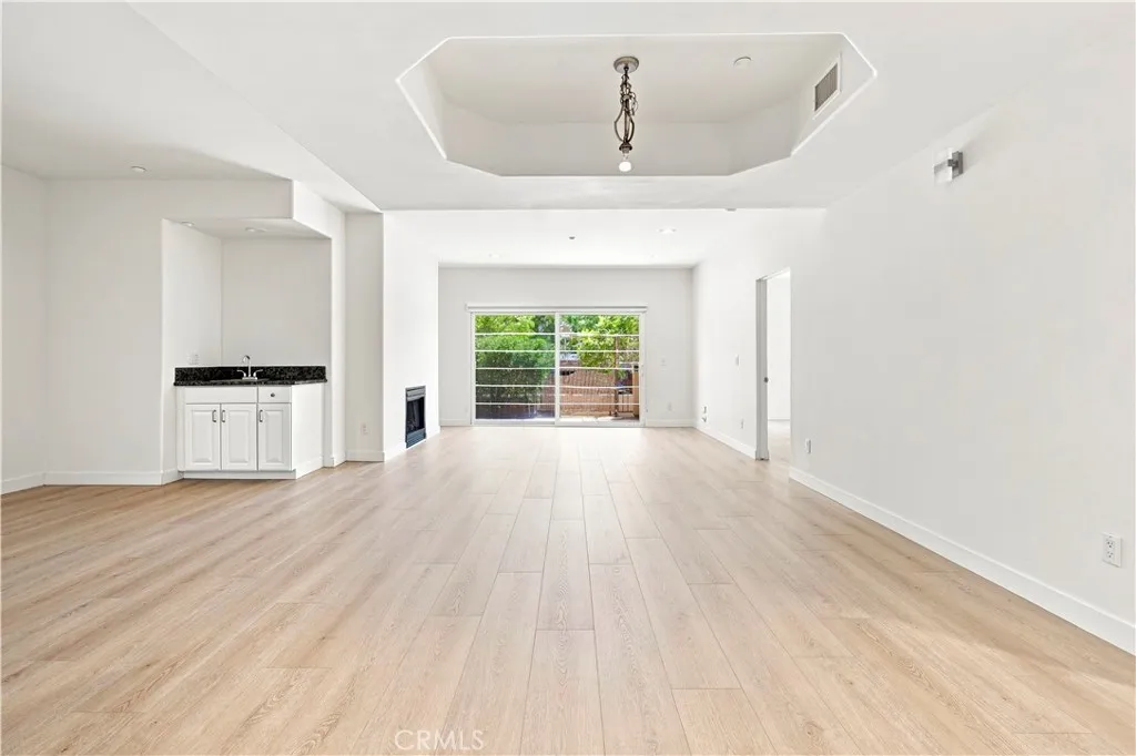 8555 Cashio St Apt 101, Los Angeles, California 90035 — photo 5