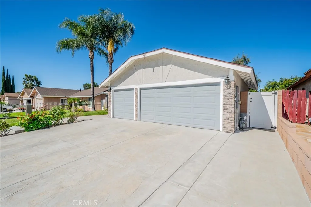 501 N Glenn Place, Ontario, California 91764 — photo 4