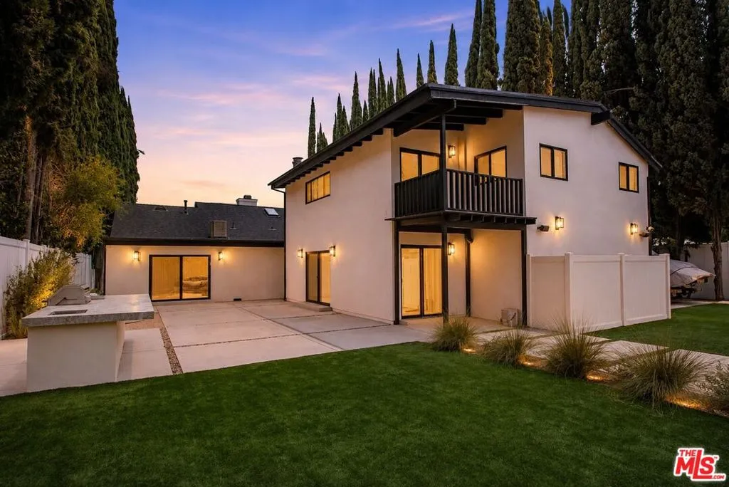 5953 Oakdale Avenue, Woodland Hills, California 91367 — photo 4