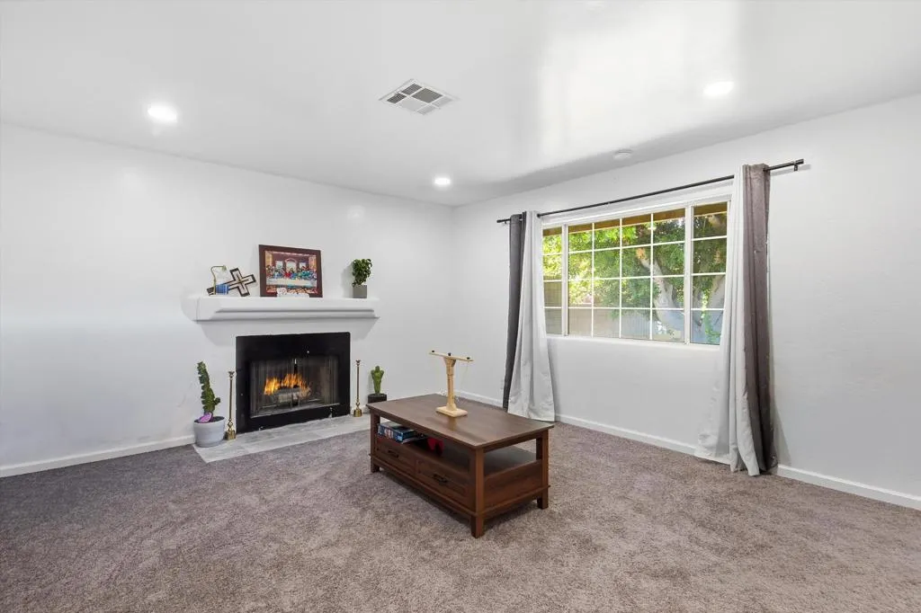 31120 Avenue Valdez, Cathedral City, California 92234 — photo 4