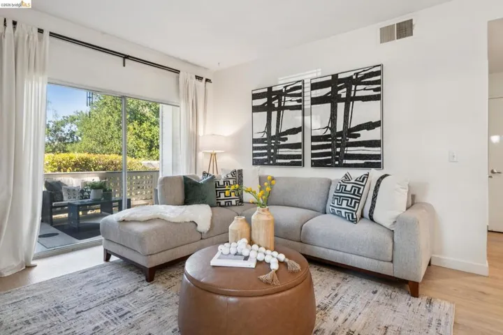 255 Florence Ct, Hercules, California 94547 — photo 5