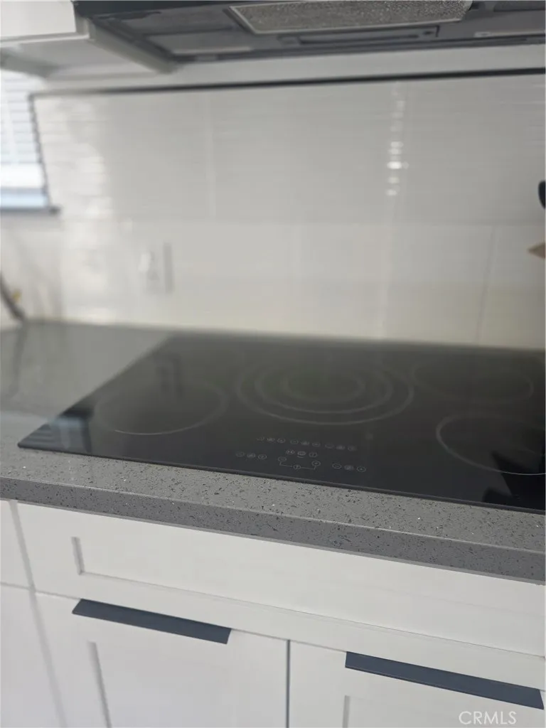 New electric stove