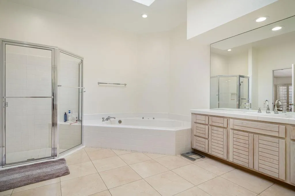 41-web-or-mls-CONorthwood_OPMG_0826_041 41-web-or-mls-CONorthwood_OPMG_0826_041