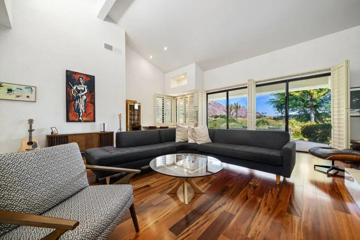 23-web-or-mls-CONorthwood_OPMG_0826_023
