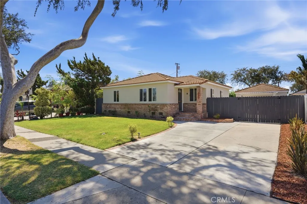 2114 W West, Fullerton, California 92833 — photo 4