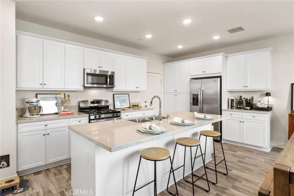 1609 Jedediah Place, Upland, California 91784 — photo 5