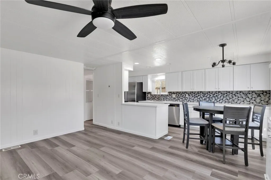 15252 Seneca Road 214, Victorville, California 92392 — photo 4
