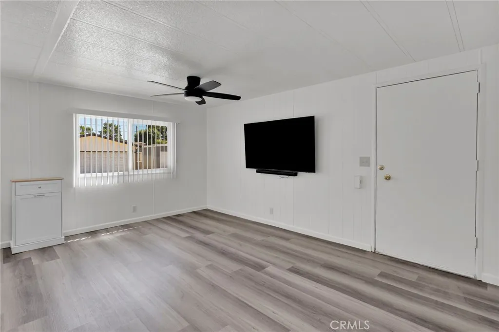 15252 Seneca Road 214, Victorville, California 92392 — photo 5