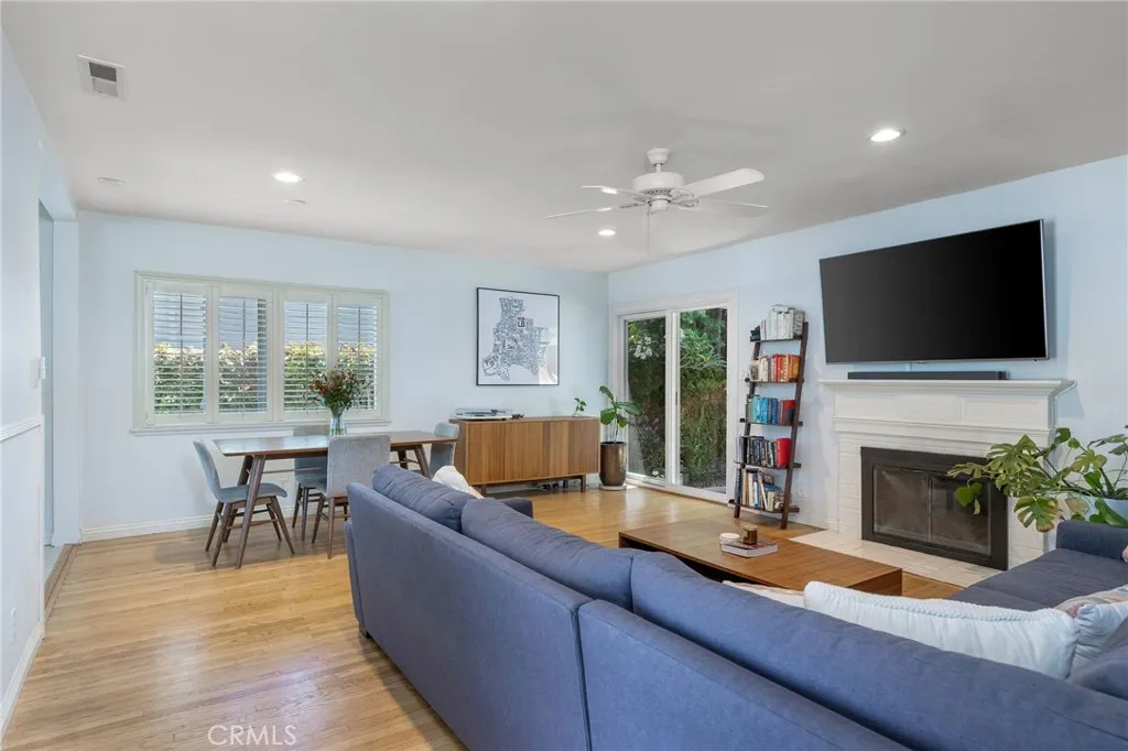 3265 Senasac, Long Beach, California 90808 — photo 5