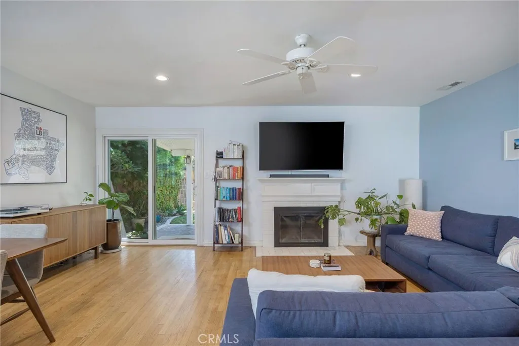 3265 Senasac, Long Beach, California 90808 — photo 4