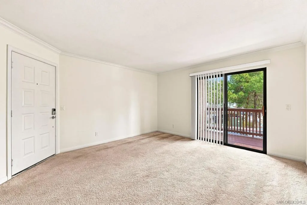 12067 Alta Carmel 58, San Diego, California 92128 — photo 4