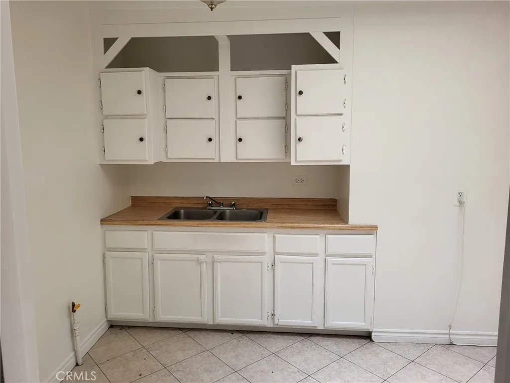 Kitchen Area.