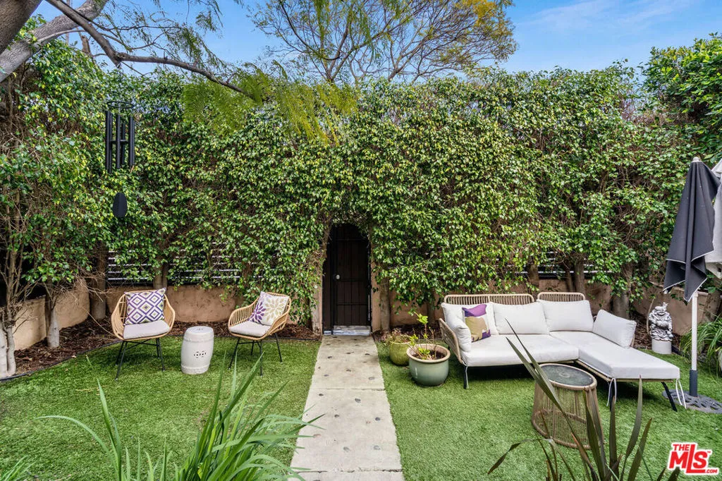837 Westmount Drive, West Hollywood, California 90069 — photo 4