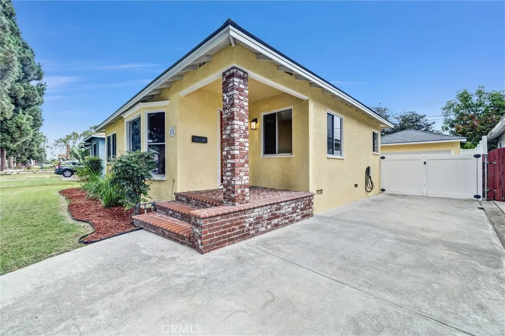 4818 Premiere Avenue, Long Beach, California 90808 — photo 4