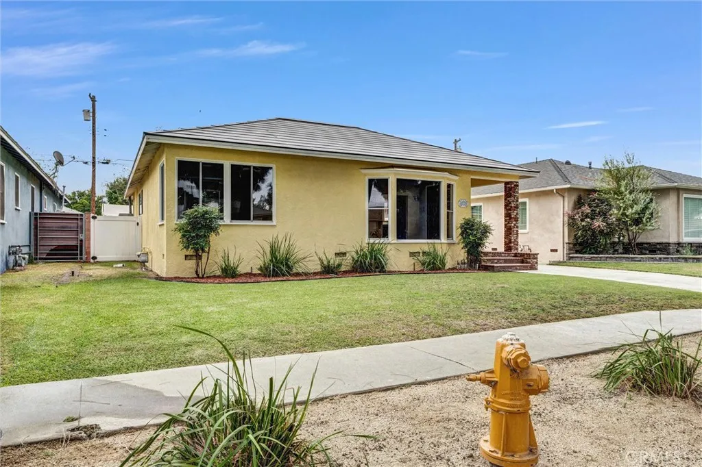 4818 Premiere Avenue, Long Beach, California 90808 — photo 5