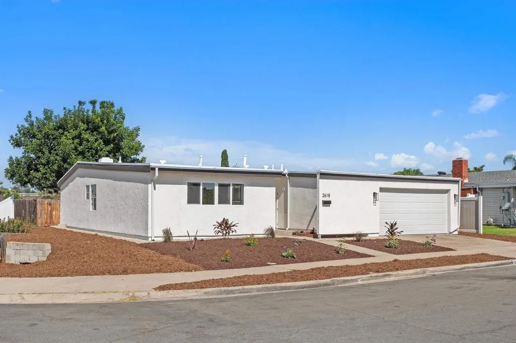 2618 Larkin Pl.