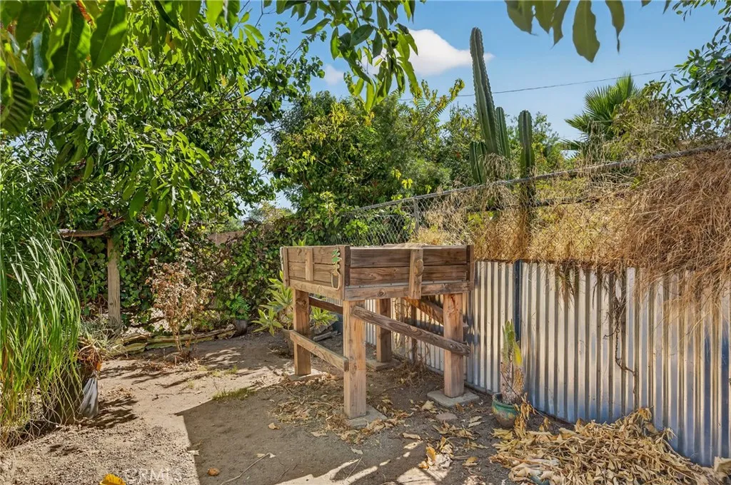 Back Unit Backyard