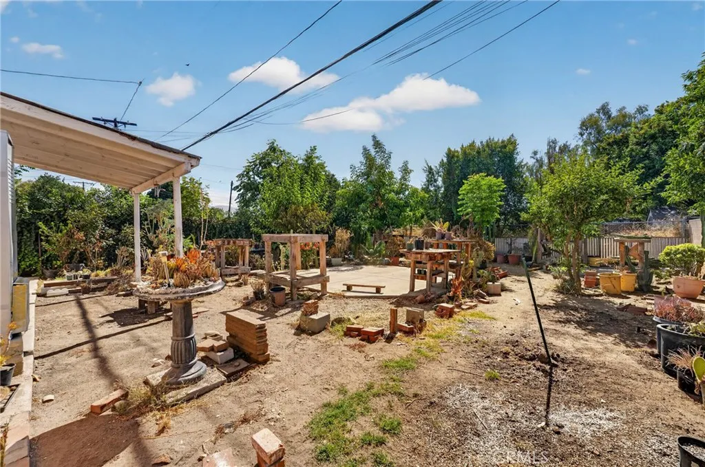 Back Unit Backyard