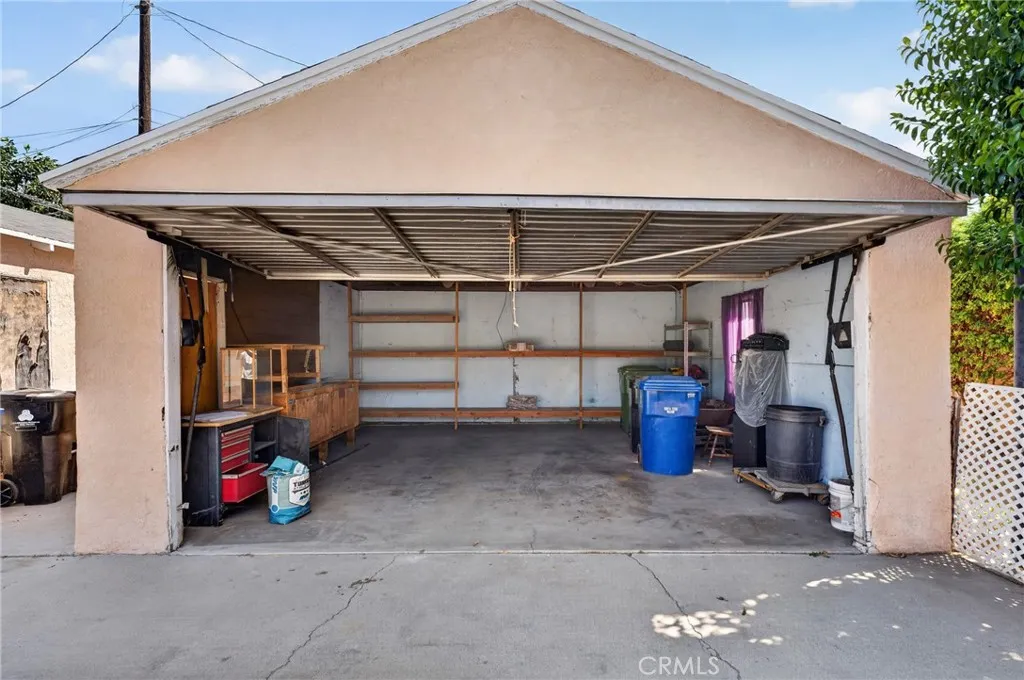 Back Unit Garage