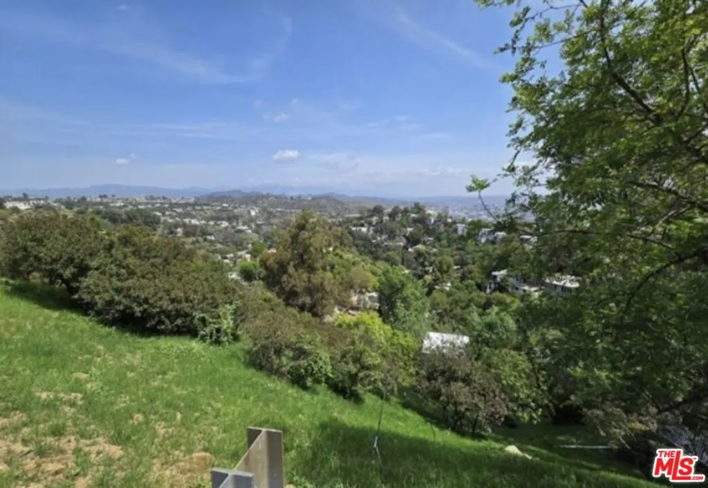 8551 W Cole Crest Drive, Los Angeles, California 90046 — photo 5
