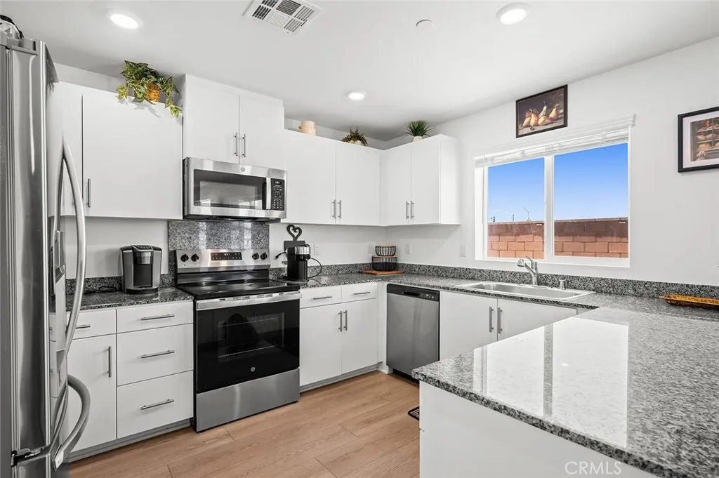1471 Majesty Circle, San Jacinto, California 92592 — photo 5